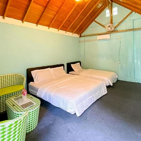 Reddoorz At Villa Waterfun Favour Pagar Alam Pagaralam Exterior foto