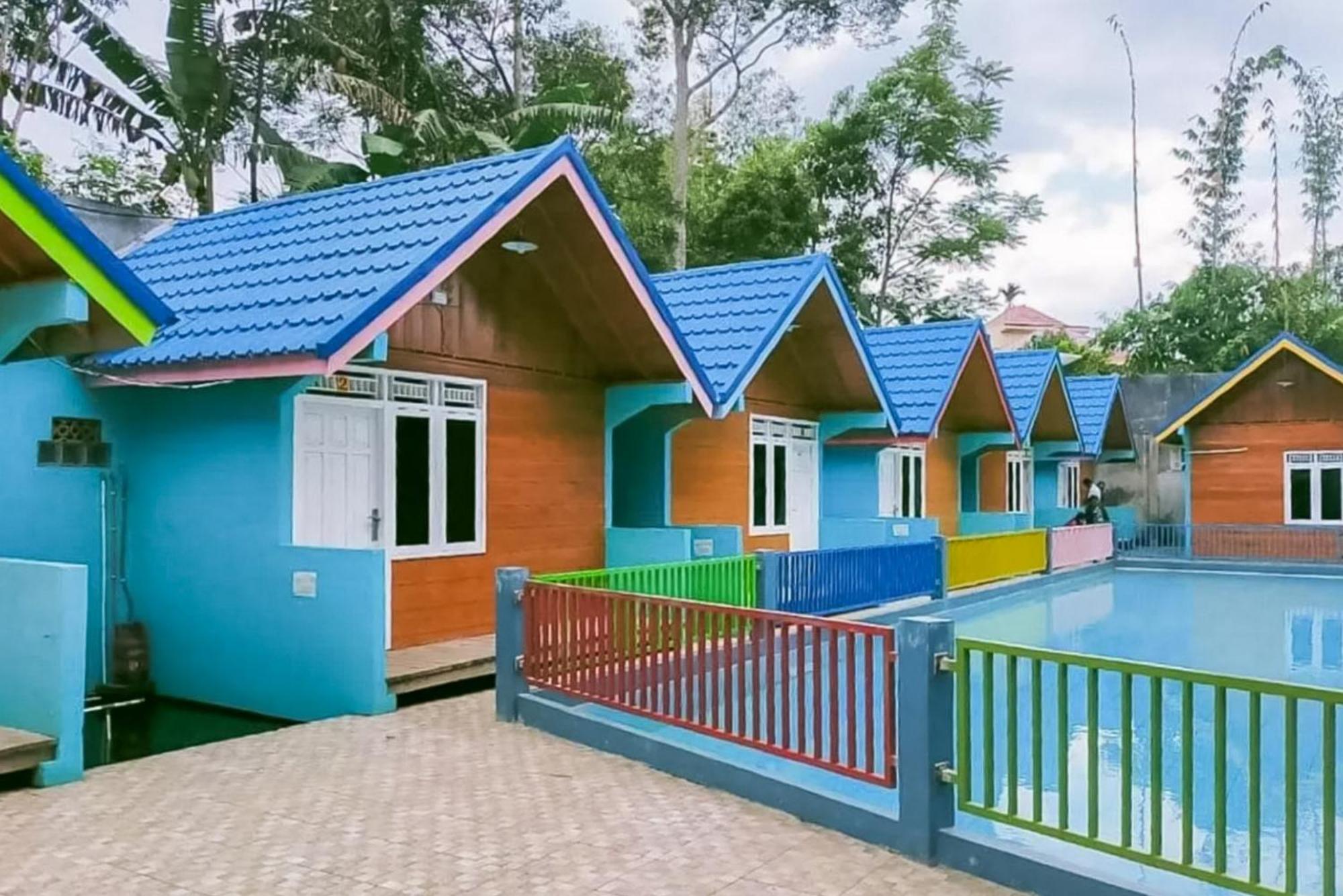 Reddoorz At Villa Waterfun Favour Pagar Alam Pagaralam Exterior foto