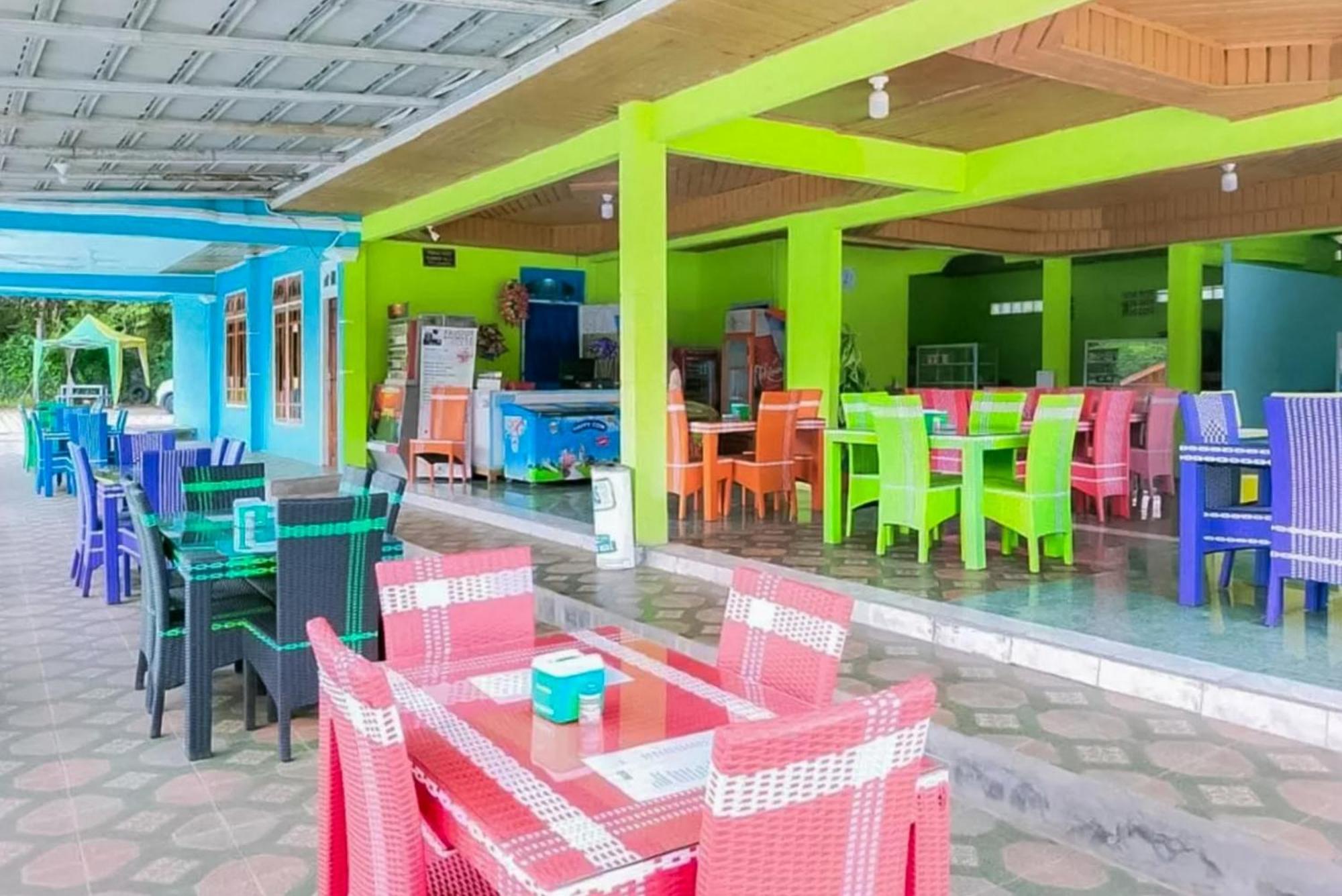Reddoorz At Villa Waterfun Favour Pagar Alam Pagaralam Exterior foto